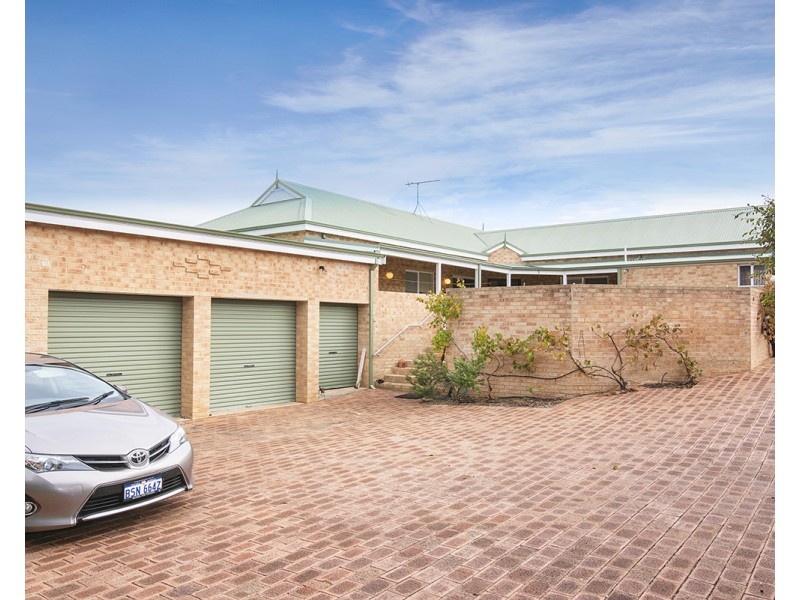 724 Geographe Bay Road, West Busselton WA 6280