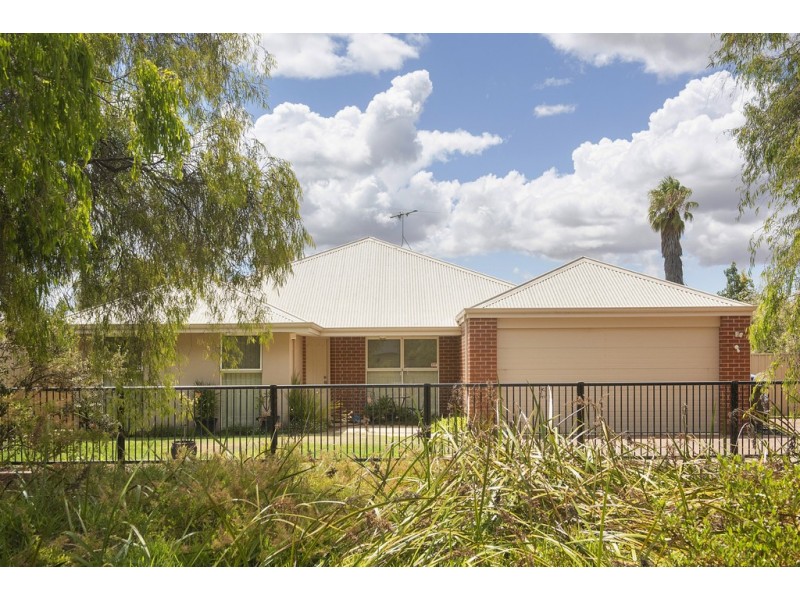 101 Broadwater Boulevard, Broadwater WA 6280