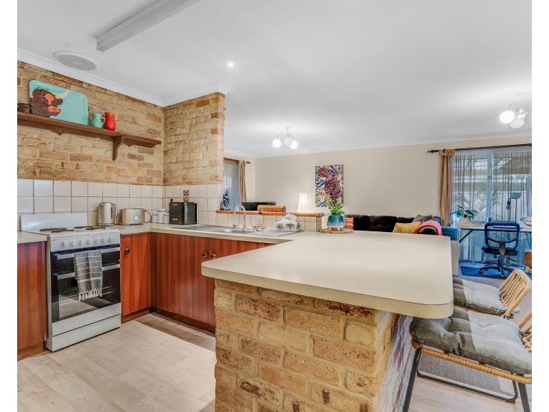 61 Lilly Crescent, West Busselton WA 6280