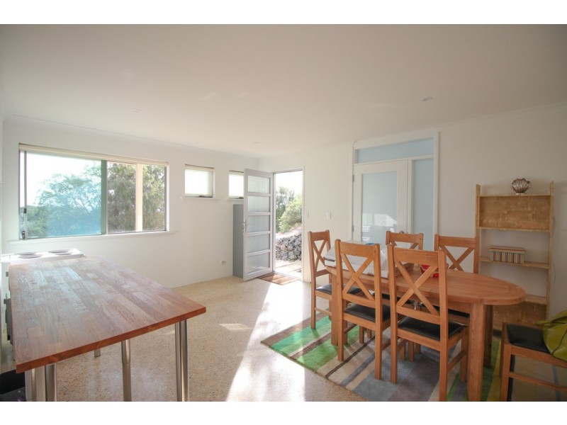 10 Gwenydd Way, Peppermint Grove Beach WA 6271