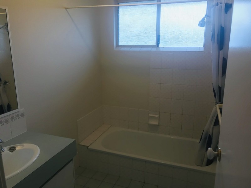 10B Holly Way, Glen Iris WA 6230