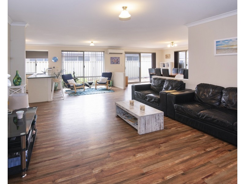 9 Wagon Entrance, Broadwater WA 6280