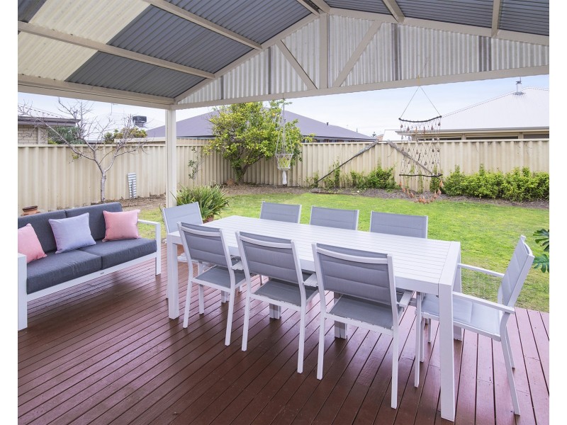 9 Wagon Entrance, Broadwater WA 6280