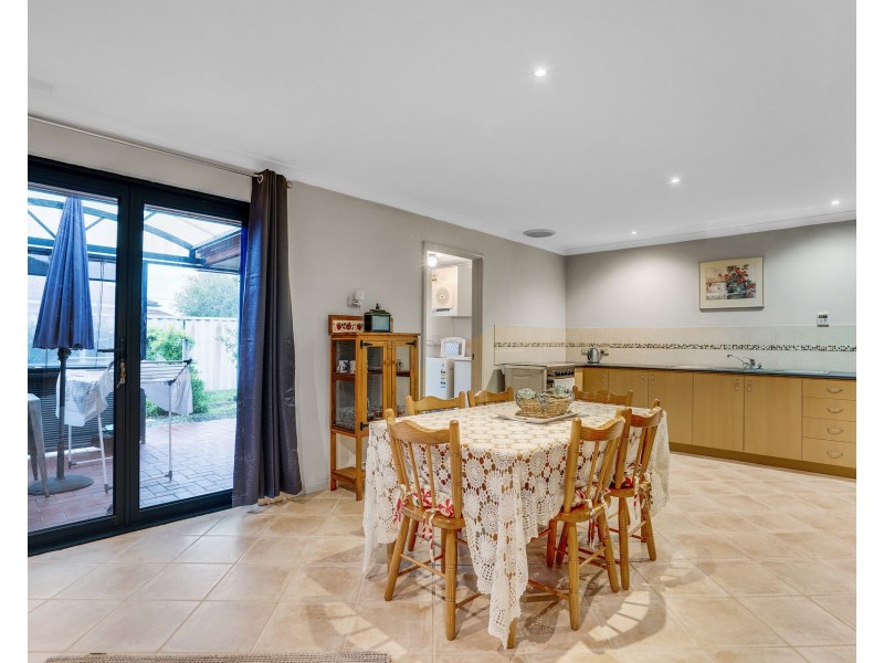 15 Pioneer Cove, Busselton WA 6280