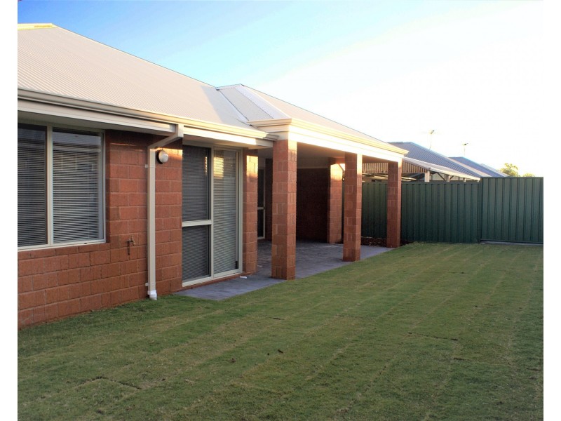 110 Beachfields Drive, Abbey WA 6280