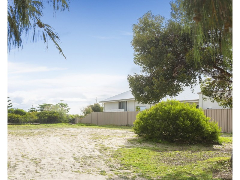 62 Spinnaker Boulevard, Geographe WA 6280