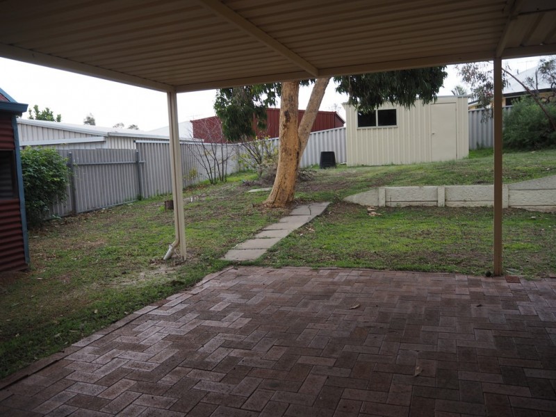 4 Buckton Place, Australind WA 6233