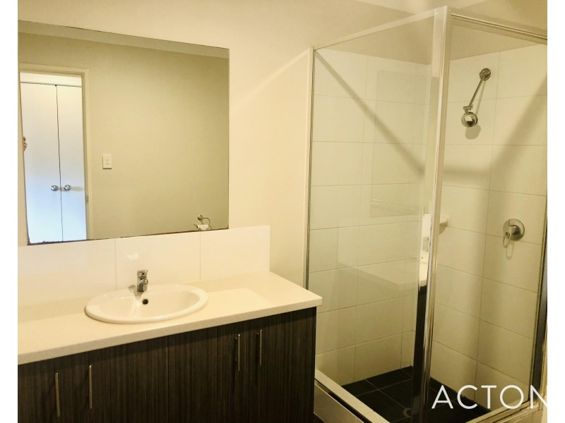 62/40 Reynolds Way, Withers WA 6230