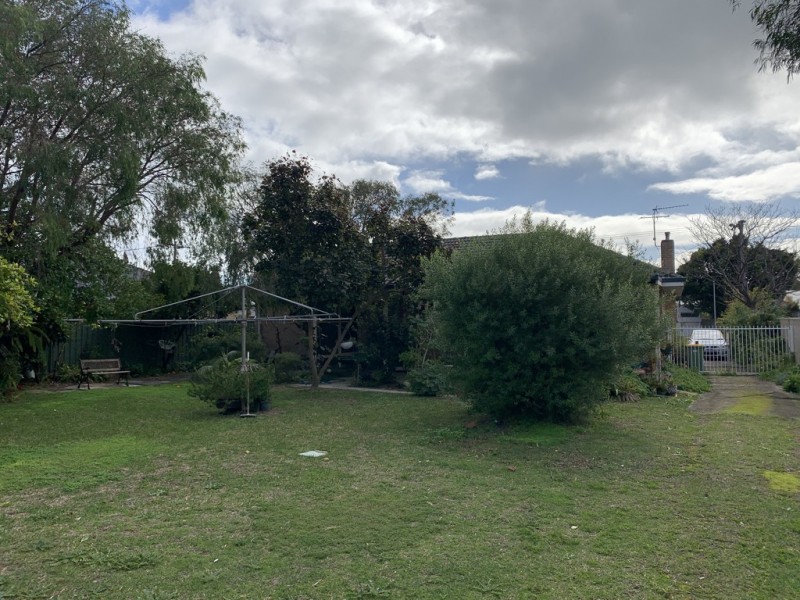 18 Reynolds Street, West Busselton WA 6280