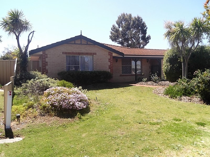 99 Hadfield Avenue, West Busselton WA 6280