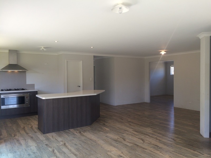 5 Sandilands Boulevard, Geographe WA 6280