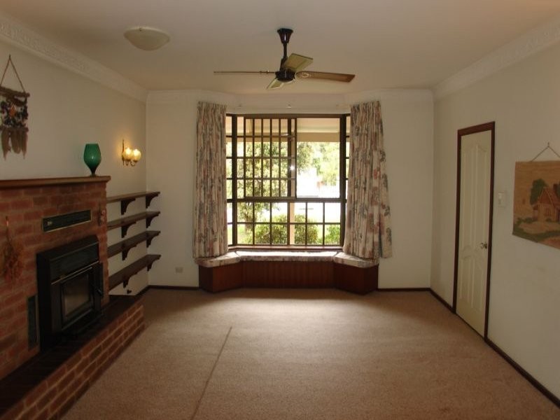 4 Adelaide Street, Busselton WA 6280