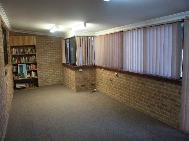 4 Adelaide Street, Busselton WA 6280