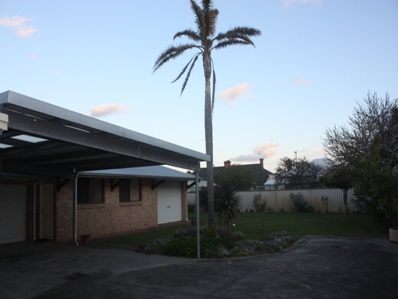 4 Adelaide Street, Busselton WA 6280