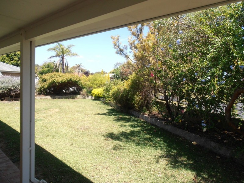 17 Wattle Bird Court, West Busselton WA 6280