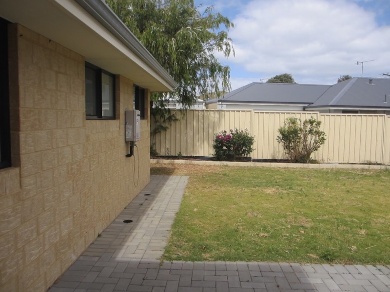 3/44 Ford Road, Geographe WA 6280