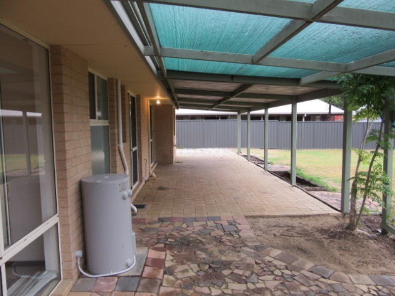 14 Silvergull Court, Geographe WA 6280