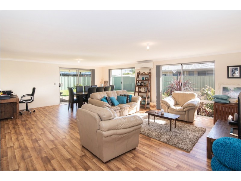 8 Illawarra Terrace, Vasse WA 6280