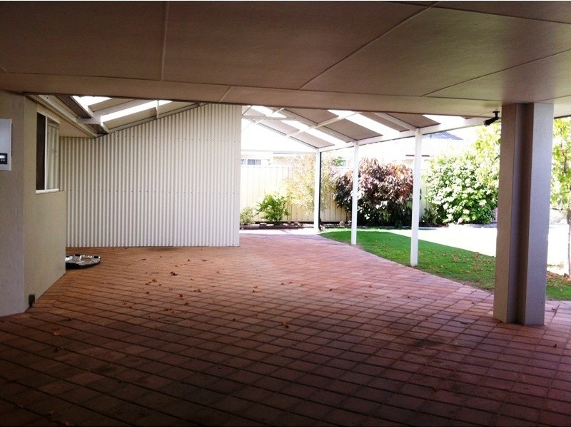 5 Kite Court, Geographe WA 6280