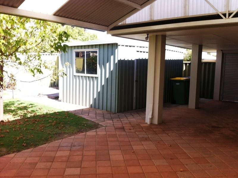 5 Kite Court, Geographe WA 6280