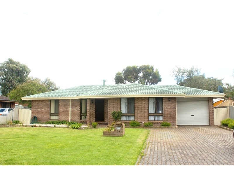 27 Wylie Crescent, West Busselton WA 6280