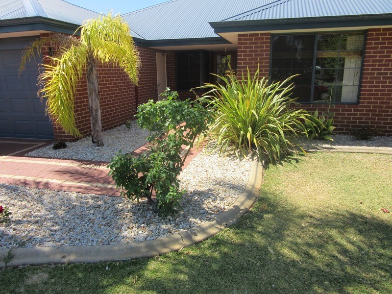 25 Currawong Drive, Broadwater WA 6280