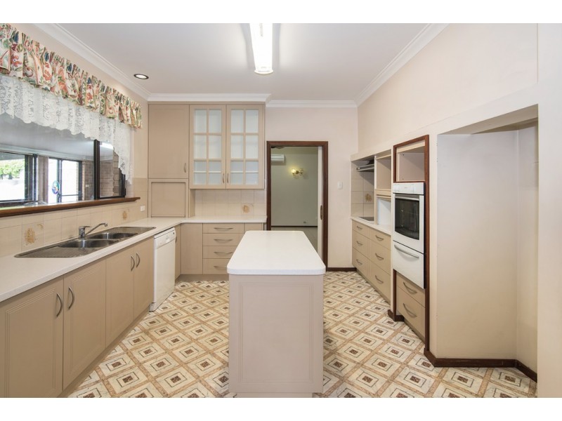 4 Adelaide Street, Busselton WA 6280