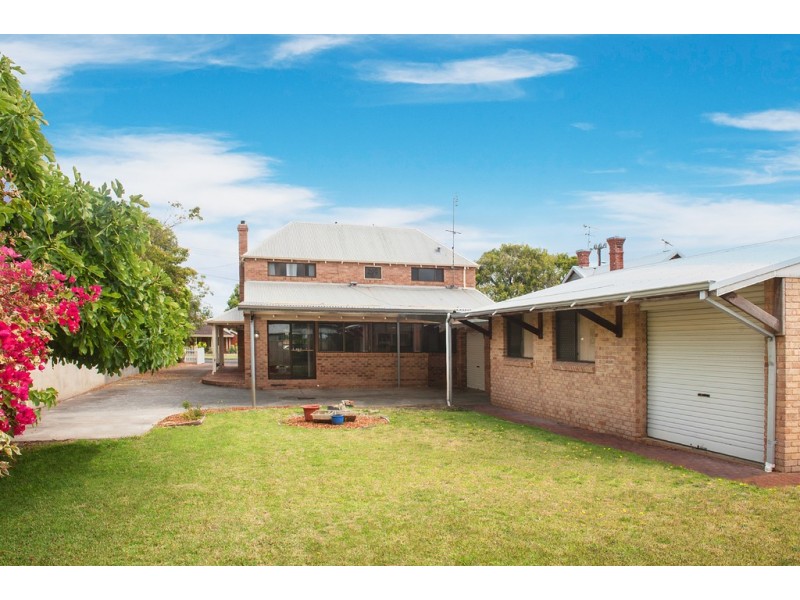 4 Adelaide Street, Busselton WA 6280