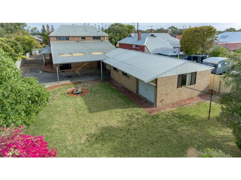 4 Adelaide Street, Busselton WA 6280