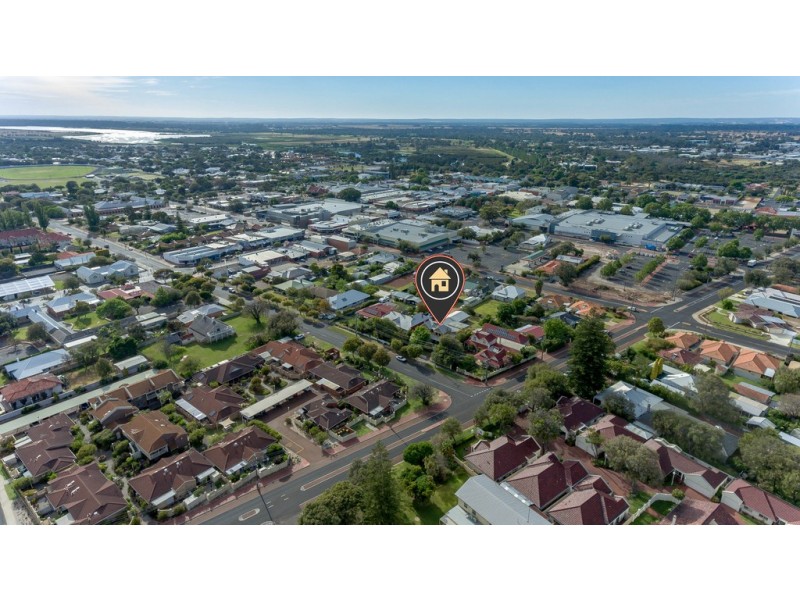 4 Adelaide Street, Busselton WA 6280