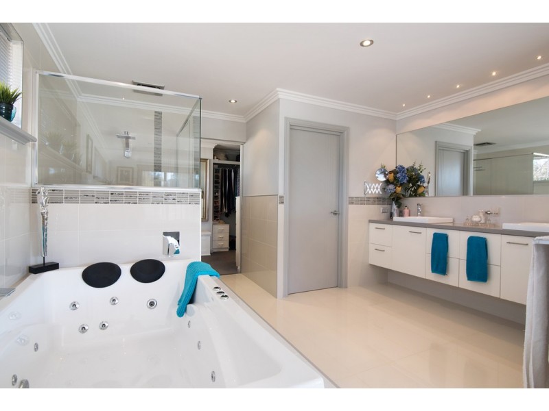 5 Bridgeview Entrance, Vasse WA 6280