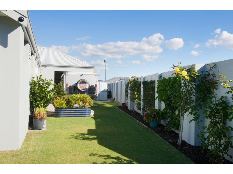 5 Bridgeview Entrance, Vasse WA 6280