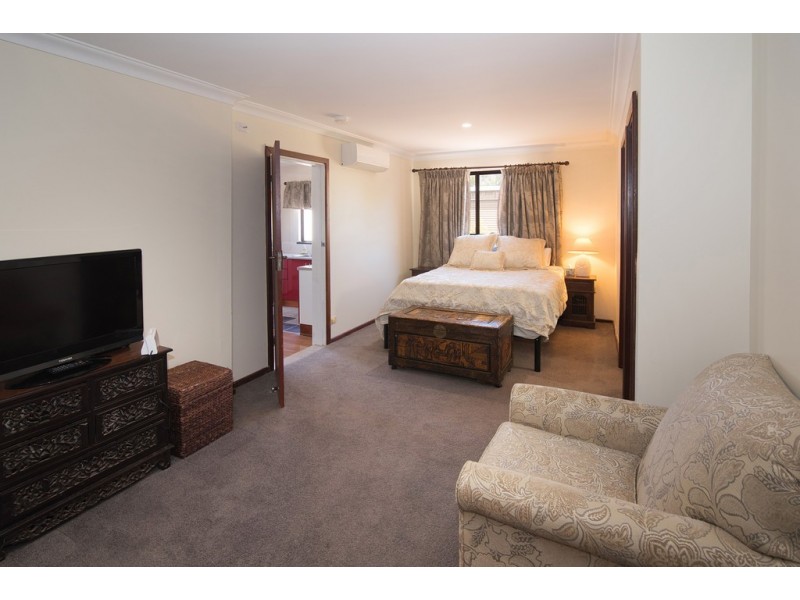 39 George Way, Broadwater WA 6280