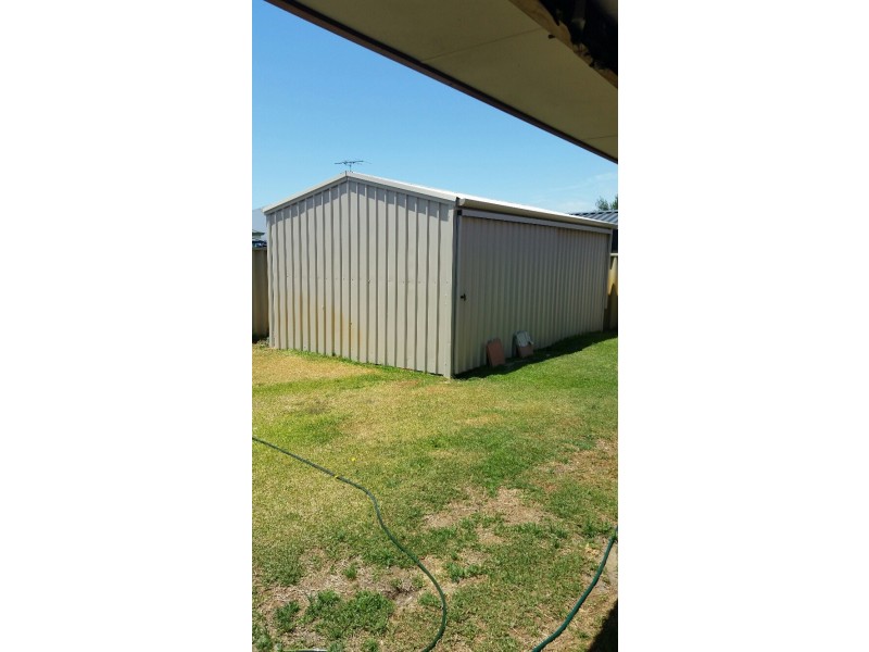 50 Currawong Drive, Broadwater WA 6280