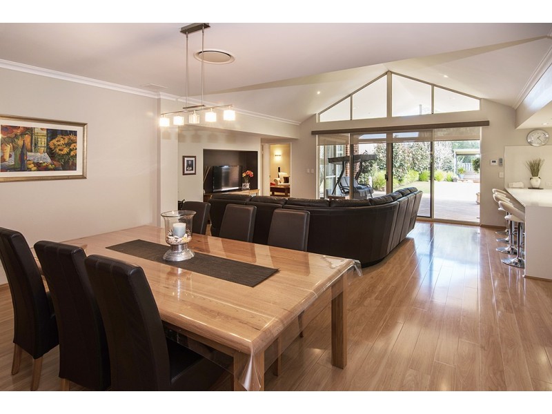 108 Hawker Approach, Yalyalup WA 6280