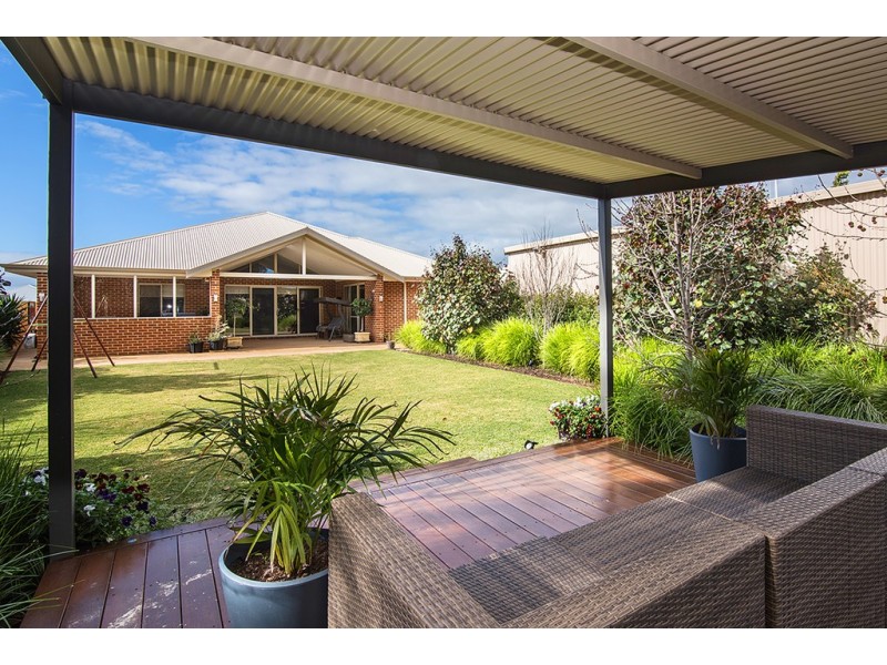 108 Hawker Approach, Yalyalup WA 6280