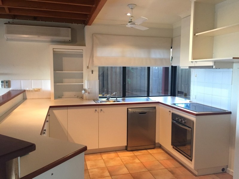 2/624 Caves Road, Marybrook WA 6280