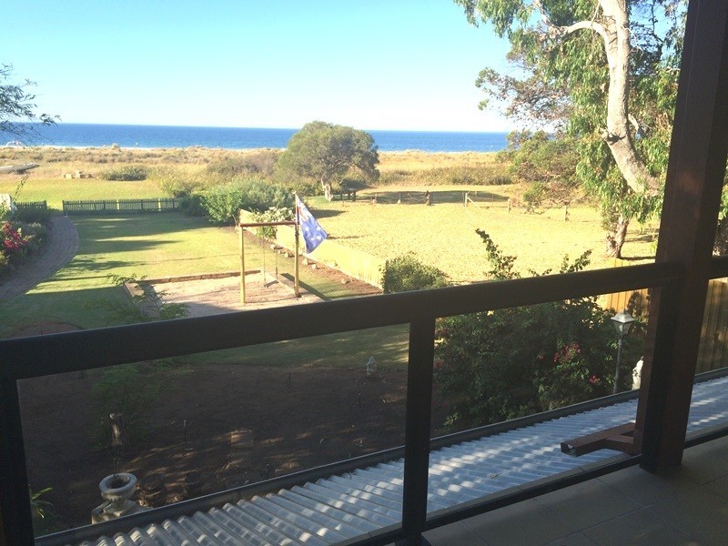 2/624 Caves Road, Marybrook WA 6280