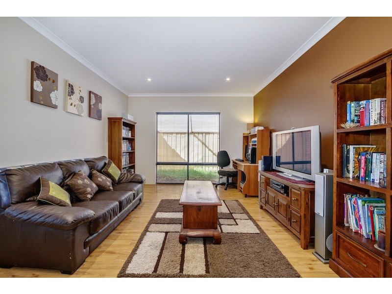 8 Stanford Drive, Abbey WA 6280