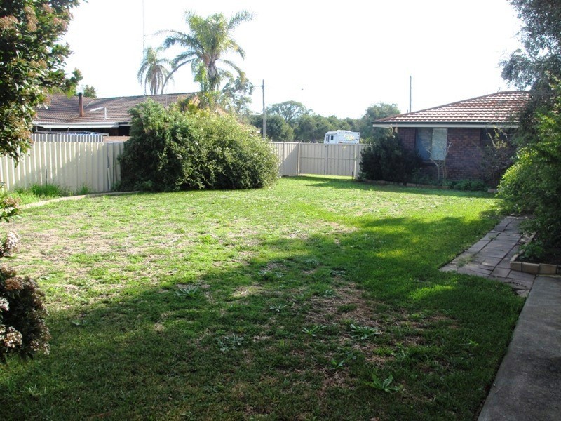 27 William Drive, Busselton WA 6280