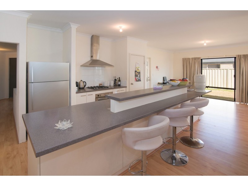 18 Monclair Circuit, Dunsborough WA 6281