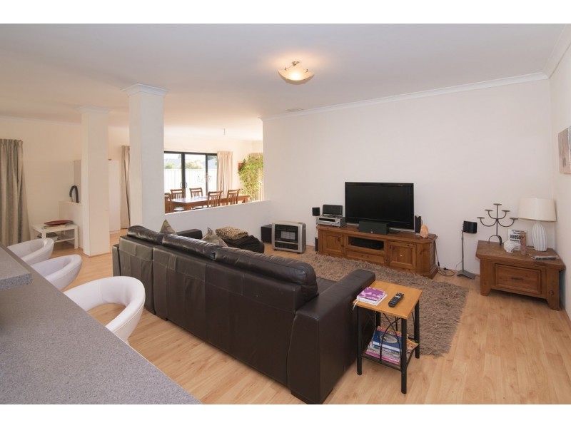 18 Monclair Circuit, Dunsborough WA 6281