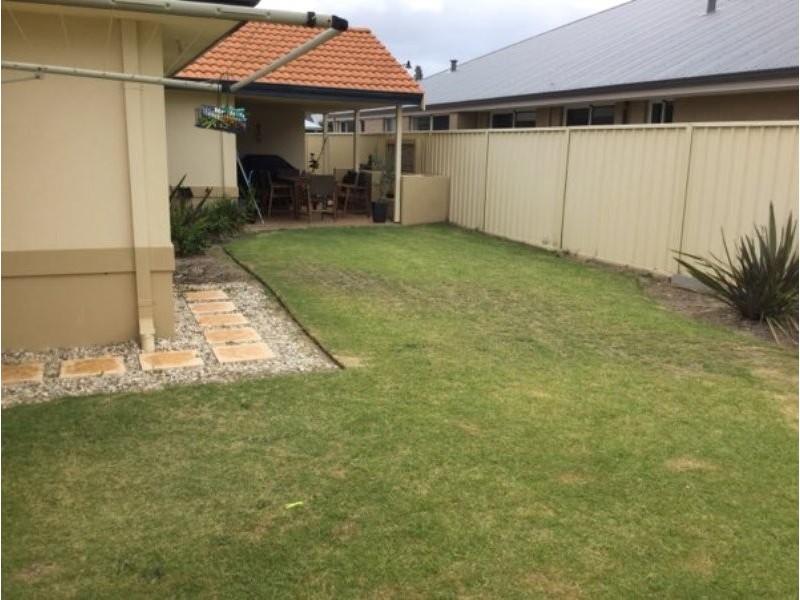 25 Indooroopilly Crescent, Dunsborough WA 6281