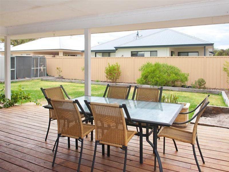 8 Anna Capel View, Geographe WA 6280