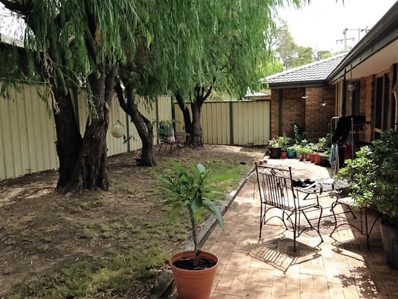 3/4 Armstrong Place, Dunsborough WA 6281