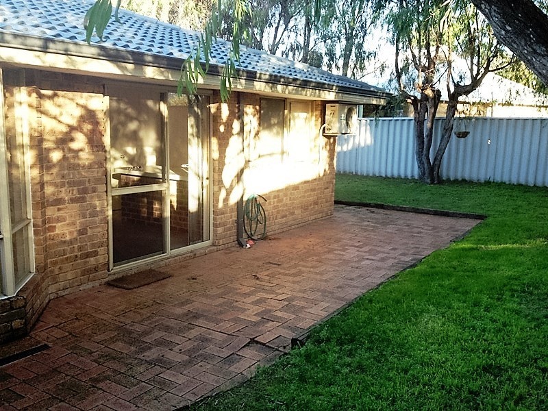 3/4 Armstrong Place, Dunsborough WA 6281