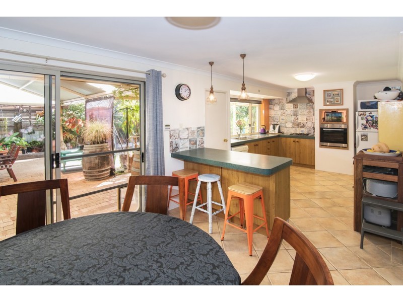 2 Beaufort Crescent, West Busselton WA 6280
