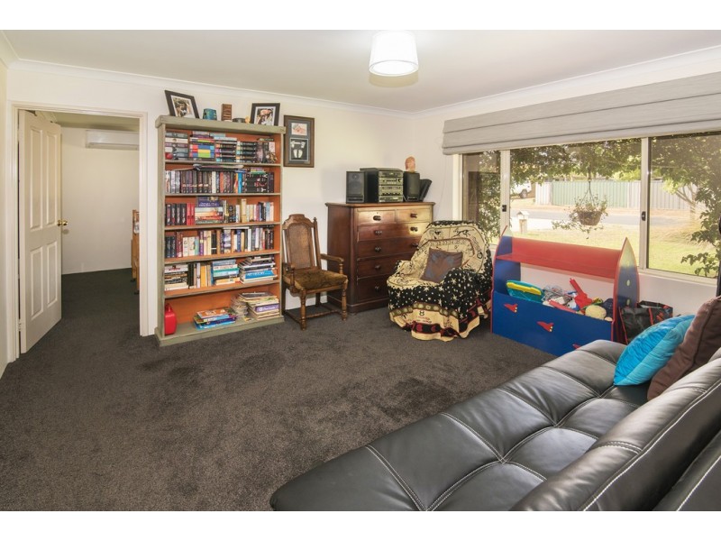 2 Beaufort Crescent, West Busselton WA 6280