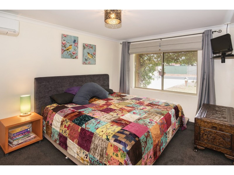 2 Beaufort Crescent, West Busselton WA 6280
