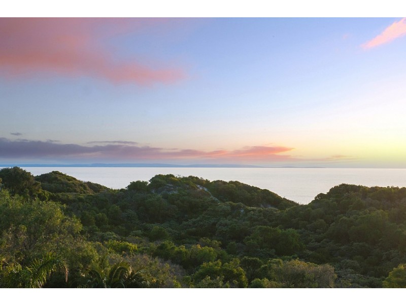 10 Gwenydd Way, Peppermint Grove Beach WA 6271